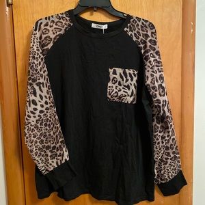 Brand New Size XL Black & Leopard Print Blouse, sheer sleeves & pocket detail